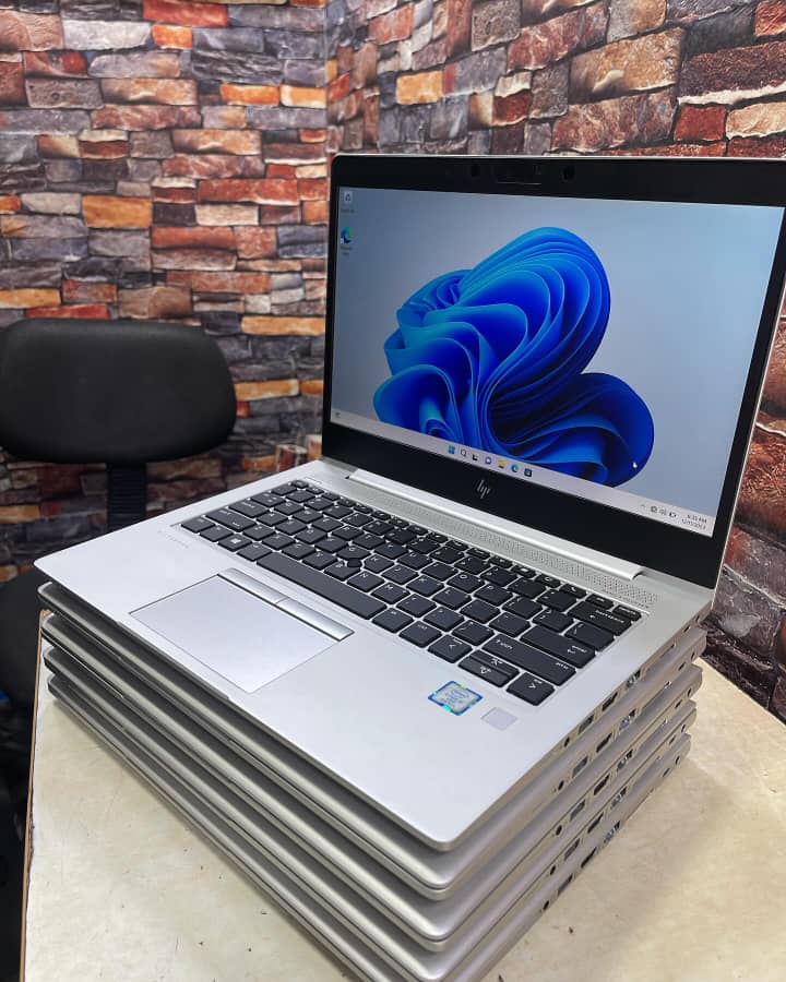 HP EliteBook 830 G6 – 8th Gen Intel Core i5, 8GB RAM, 256GB SSD, 13.3” Touchscreen