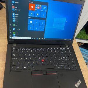 Lenovo ThinkPad Yoga 370 X360 – Core i5 (8th Gen) / 256GB SSD / 8GB RAM / 14” Touchscreen – Pre-Owned